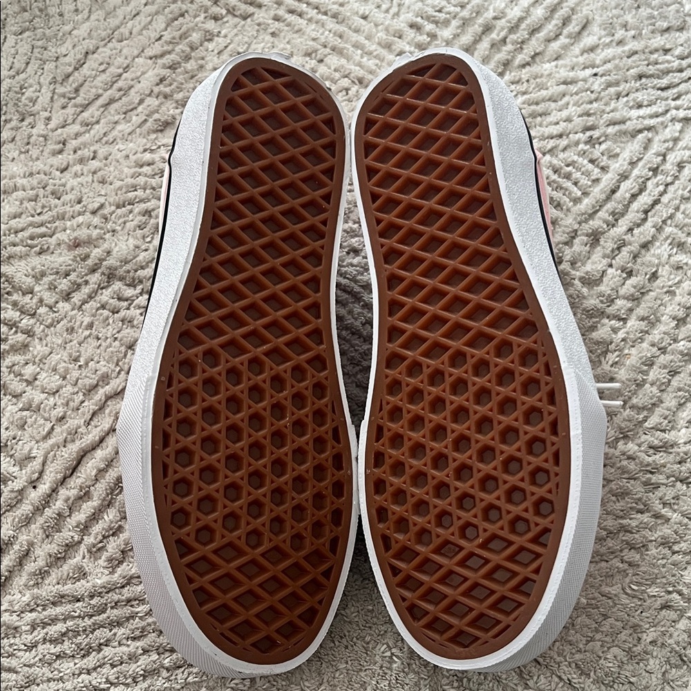 Women’s Vans Ward Canvas Sneakers - Picture 4 of 6